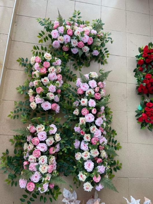 yapay-nikah-masasi-cicekleri